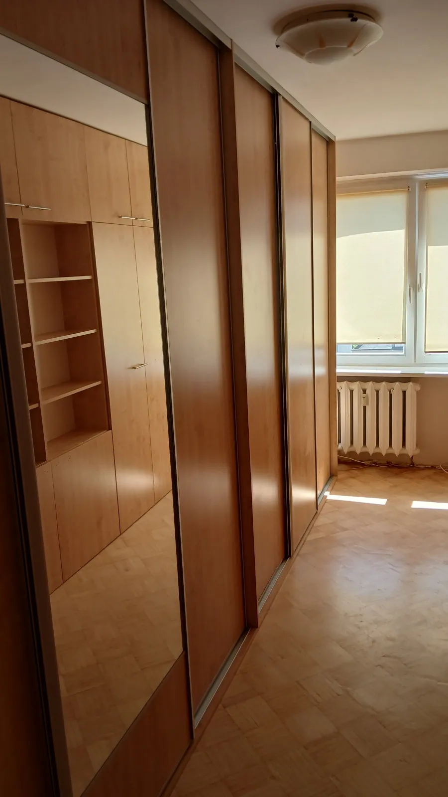 Szafy i garderoby na wymiar, realizacja Falko